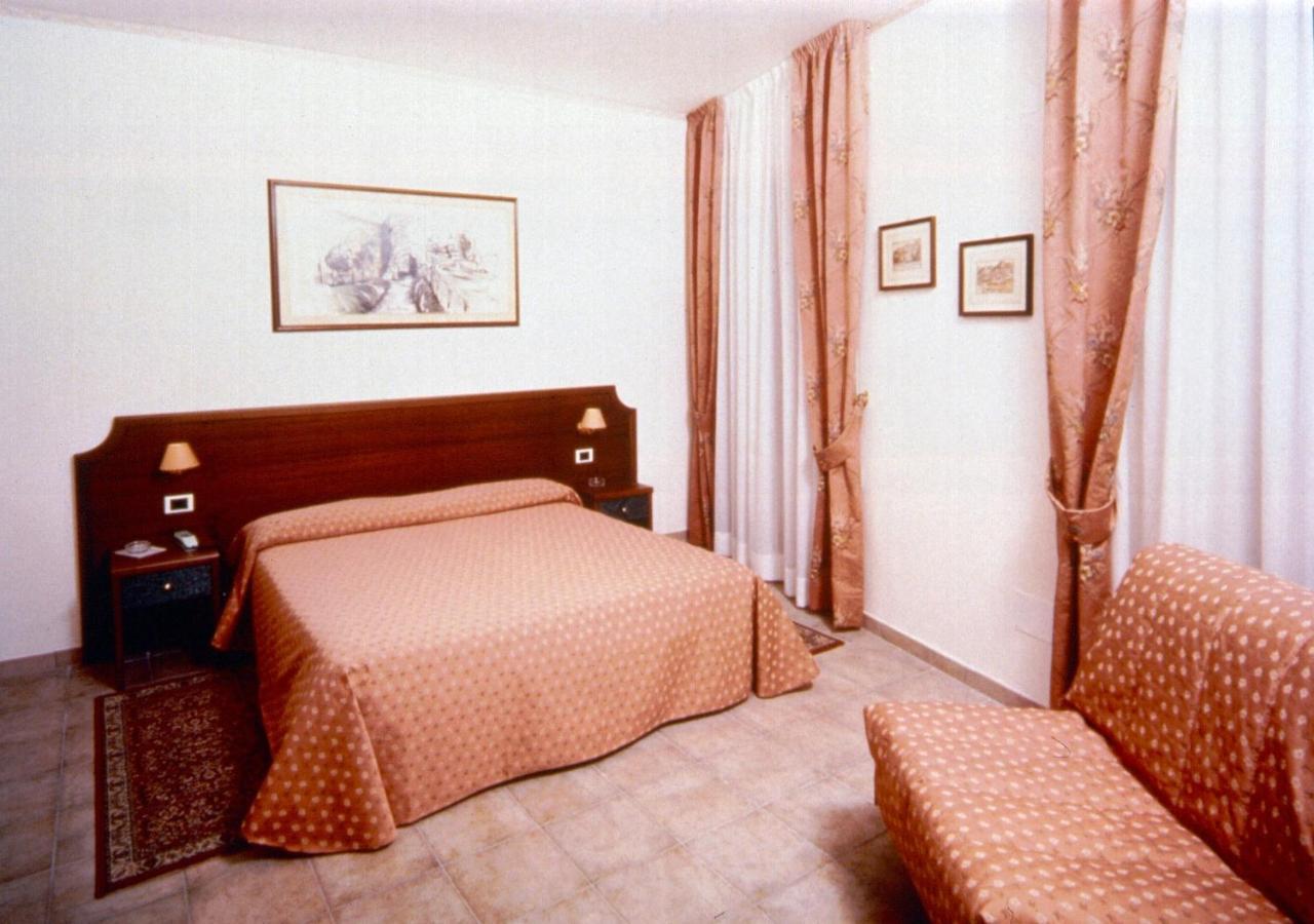 Hotel San Pietro Assisi Kültér fotó